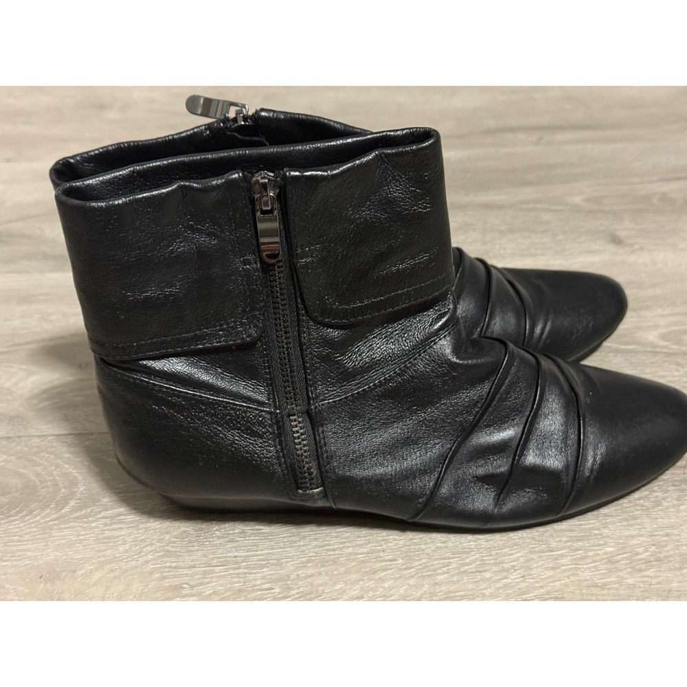 Chinese Laundry Black Pleated Leather Ankle Boots Size 9.5 Pointed Toe Booties